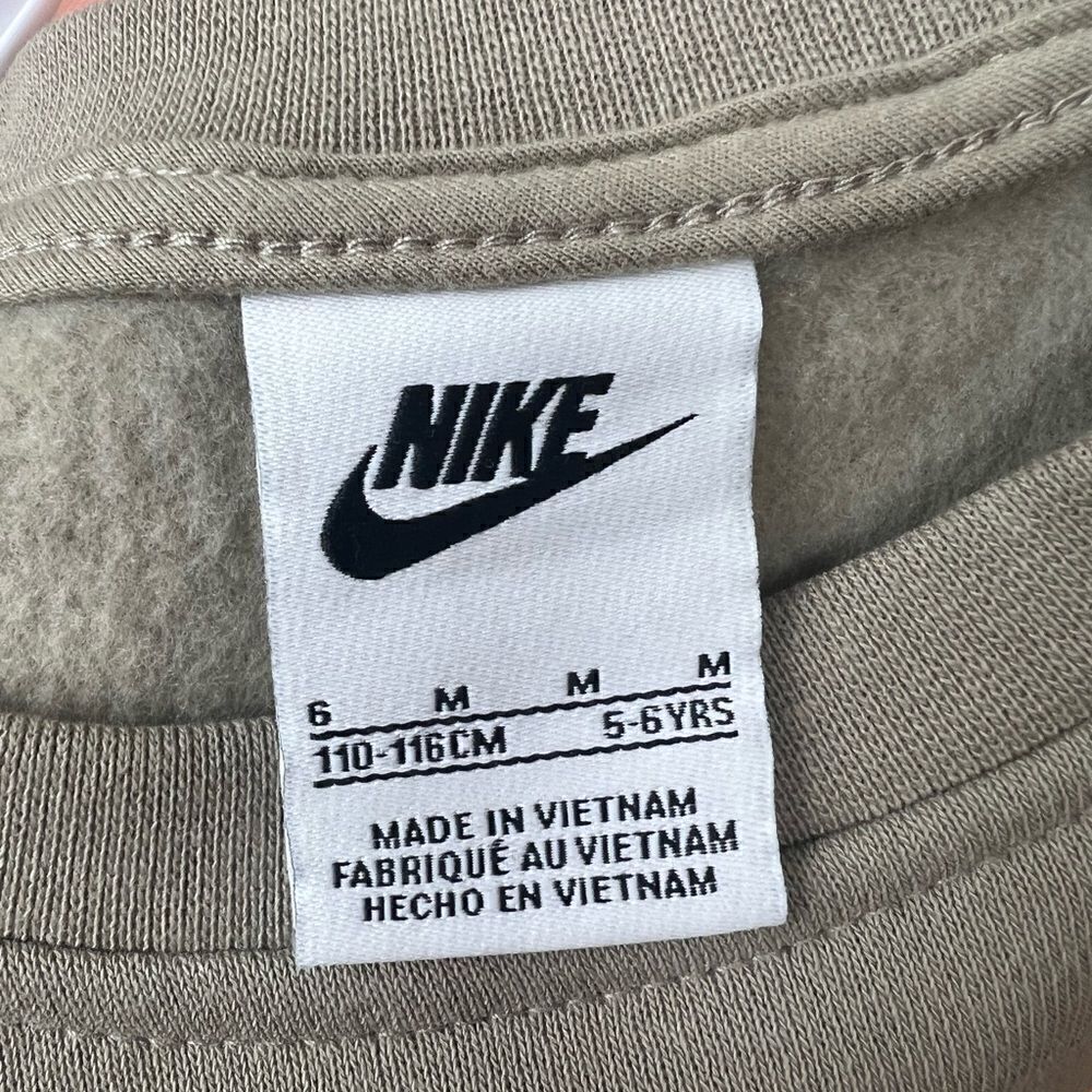 Nike Kids Fleece Crew Sweatshirt (Little Kids) - Picture 12 of 12